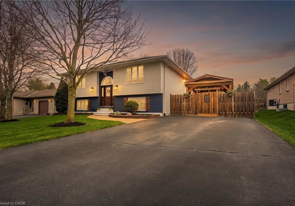 22-lorraine-avenue-tillsonburg-ontario-40840946