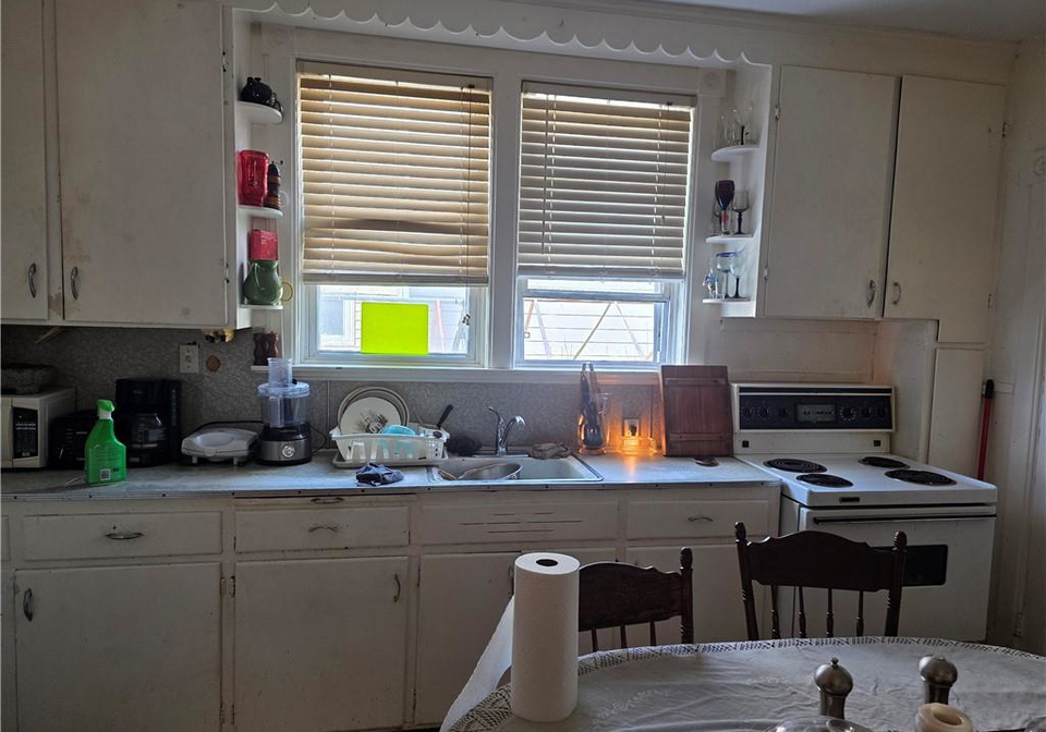 50-theresa-street-kitchener-ontario-40840968