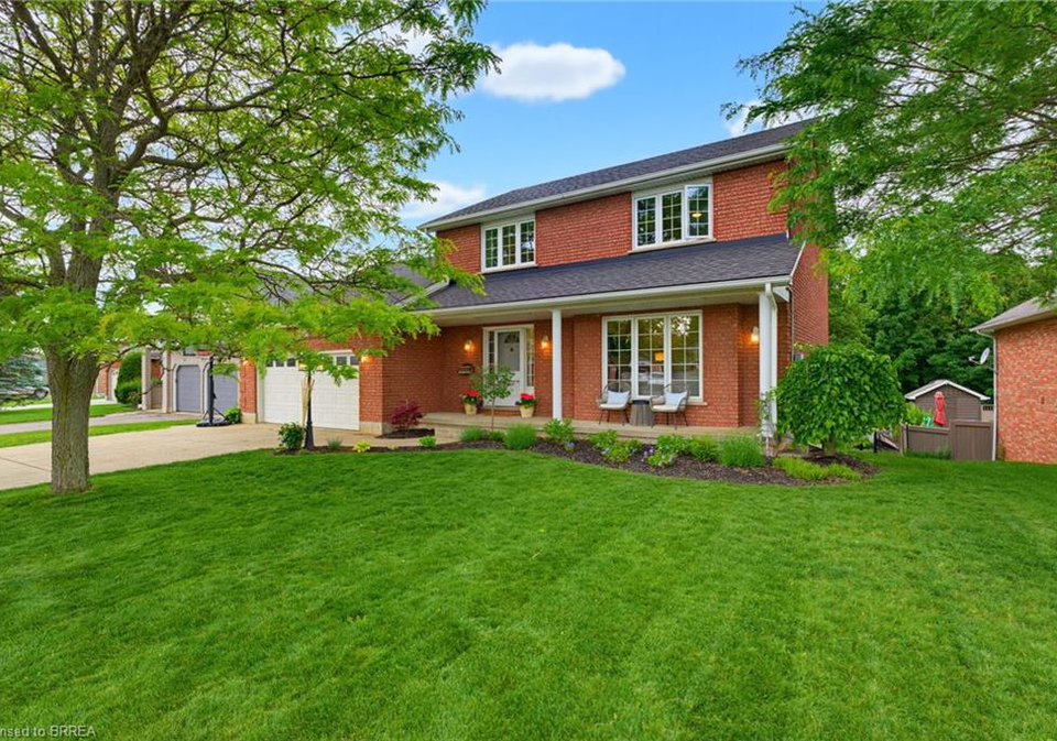 27-hampton-court-st-george-ontario-40840973
