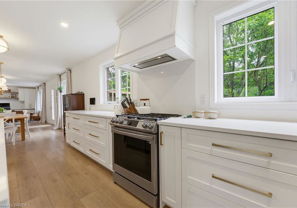 27-hampton-court-st-george-ontario-40840973