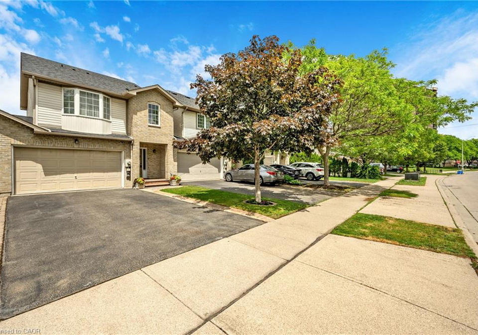 117-frances-avenue-stoney-creek-ontario-40840990