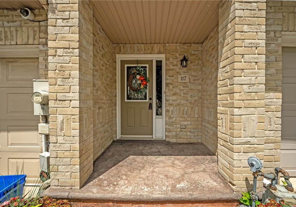 117-frances-avenue-stoney-creek-ontario-40840990