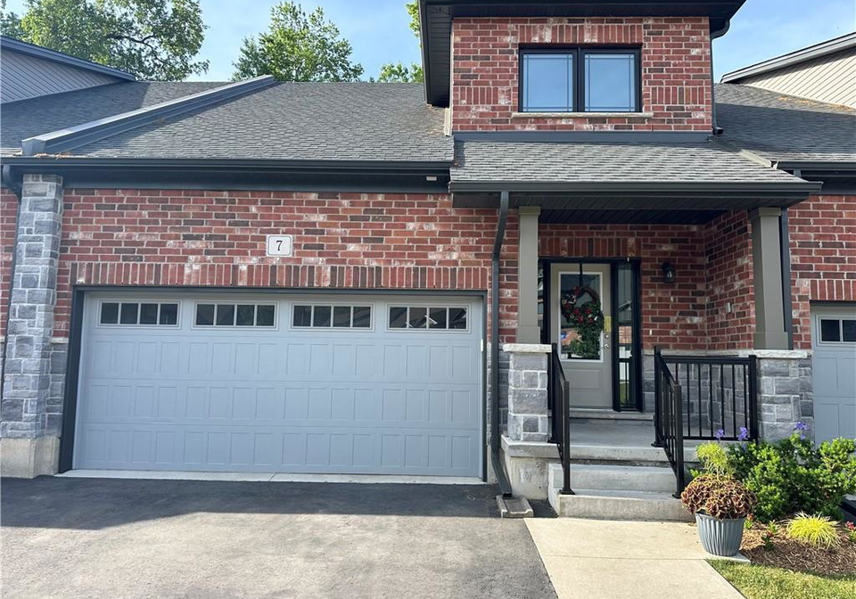 7-serviceberry-lane-simcoe-ontario-40841001