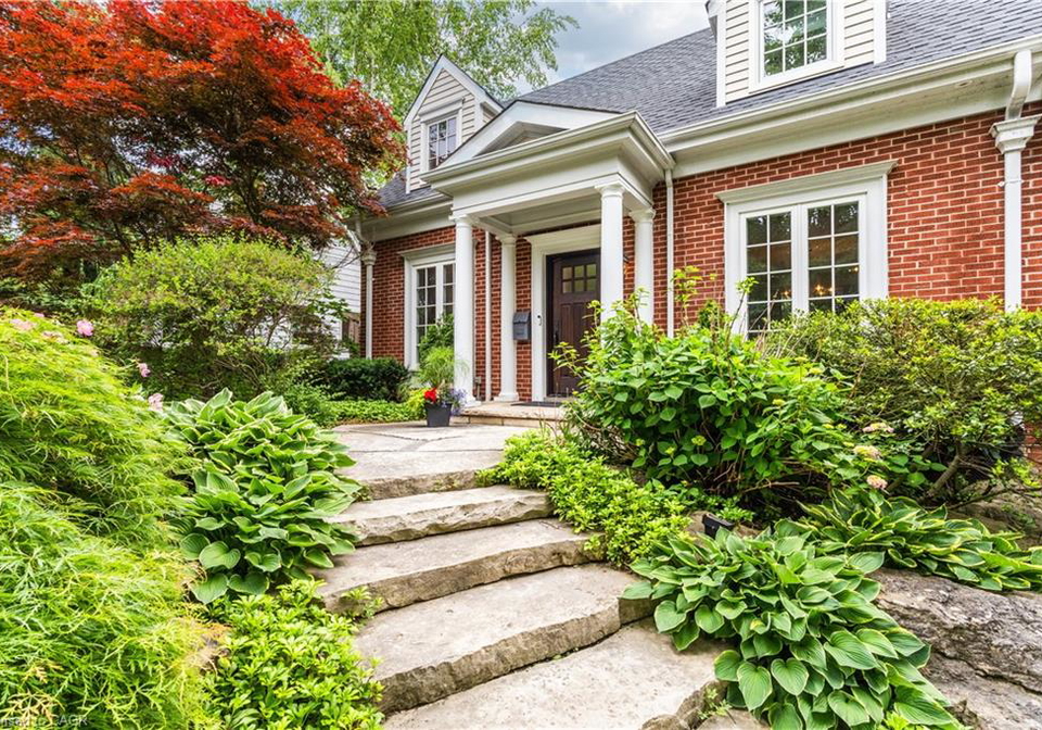 339-smith-avenue-burlington-ontario-40841020