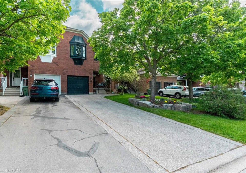 46-harnesworth-crescent-waterdown-ontario-40841038