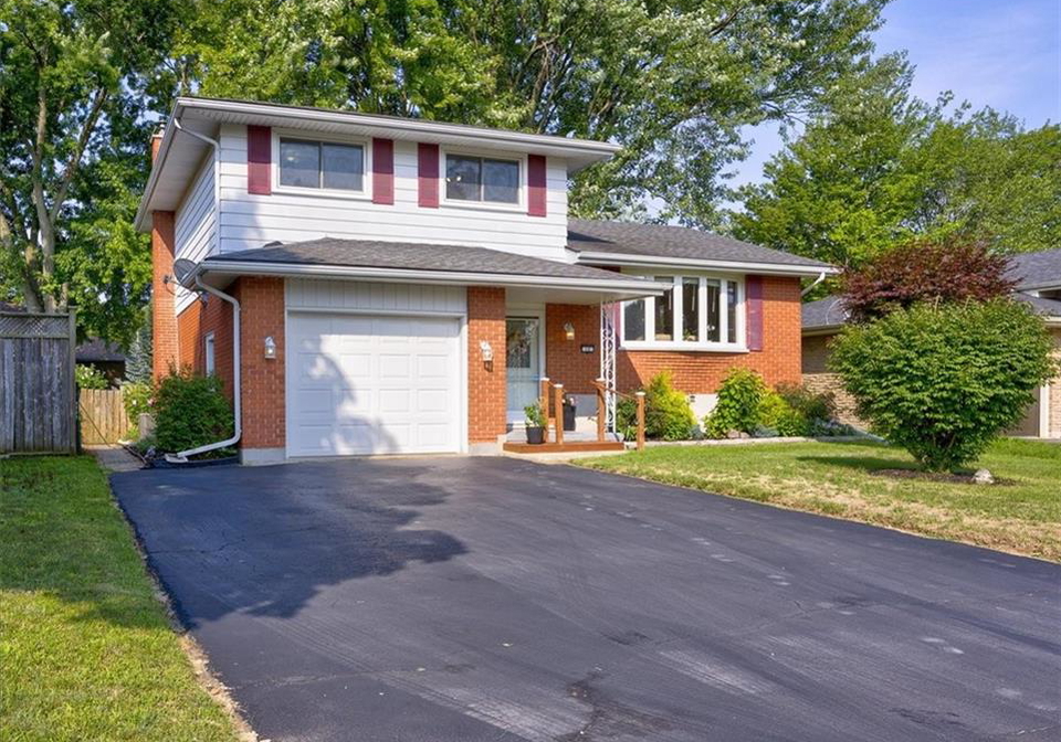 12-miller-crescent-simcoe-ontario-40841063