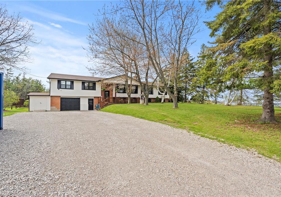 5090-blackheath-road-binbrook-ontario-40841110