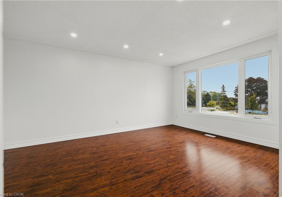 310-southill-drive-kitchener-ontario-40841186