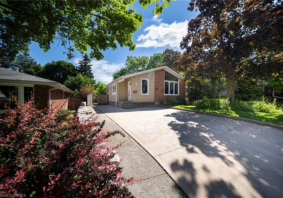 17-flynn-avenue-cambridge-ontario-40841193
