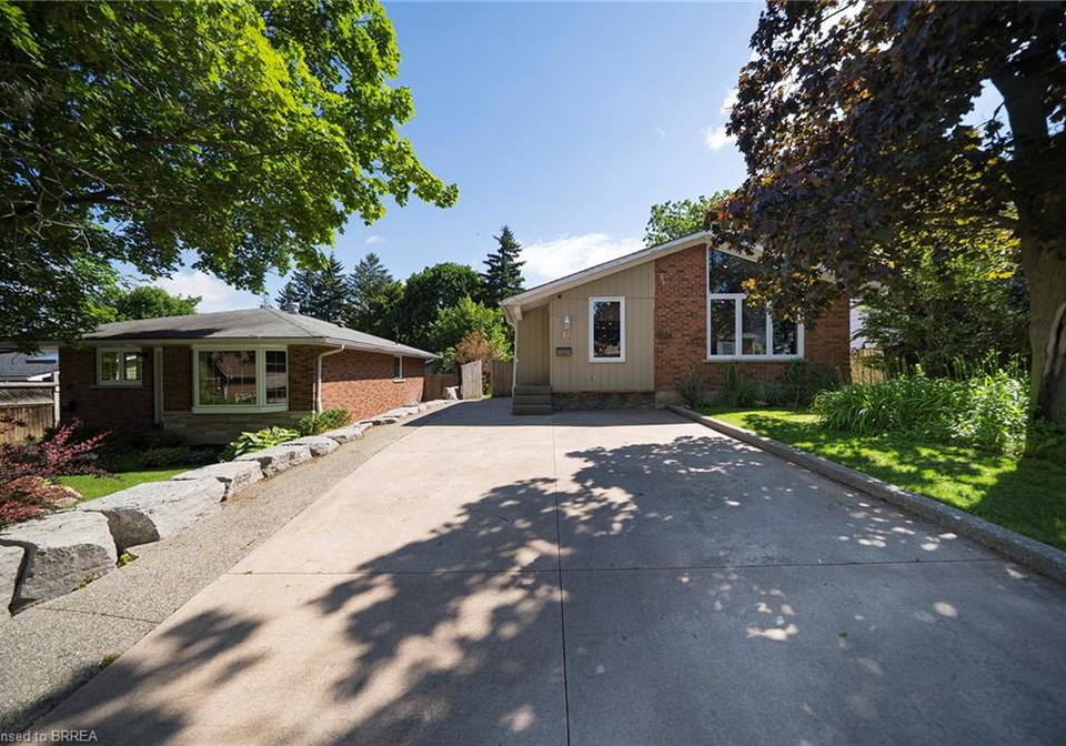 17-flynn-avenue-cambridge-ontario-40841193