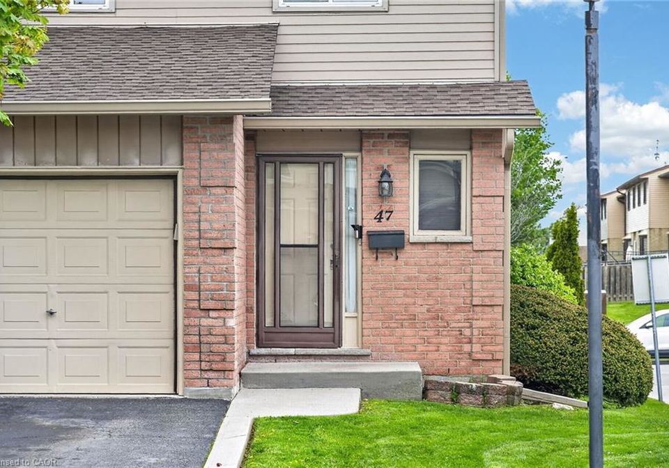 1675-upper-gage-street-hamilton-ontario-40841203