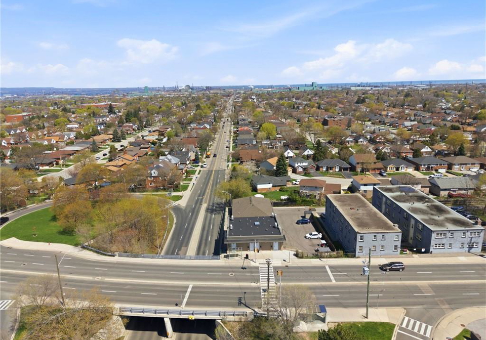 1745-king-street-e-hamilton-ontario-40841205