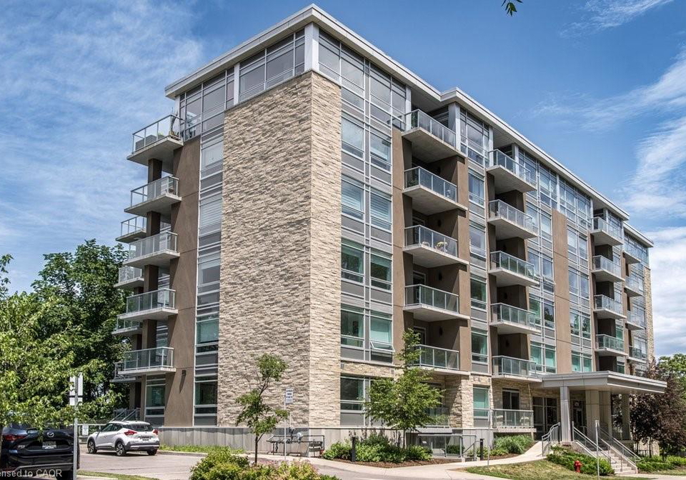 479-charlton-avenue-e-hamilton-ontario-40841275