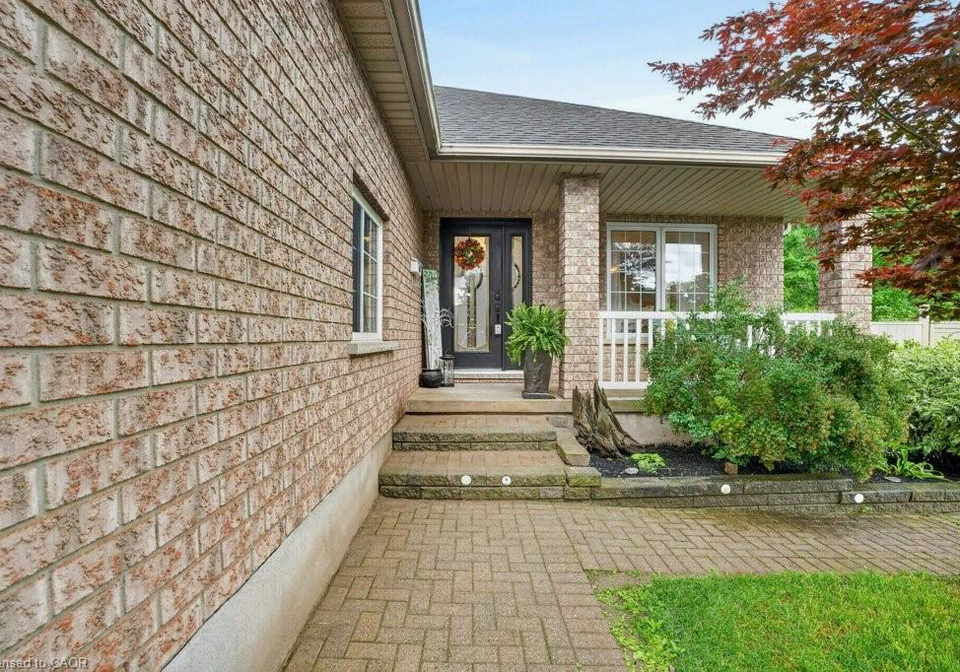 51-westcliff-way-cambridge-ontario-40841296