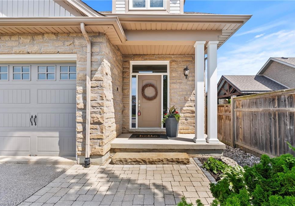 85-videl-crescent-n-st-catharines-ontario-40841299