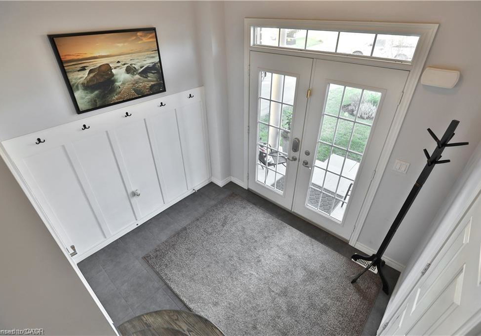 20-hidden-ridge-crescent-hannon-ontario-40841309