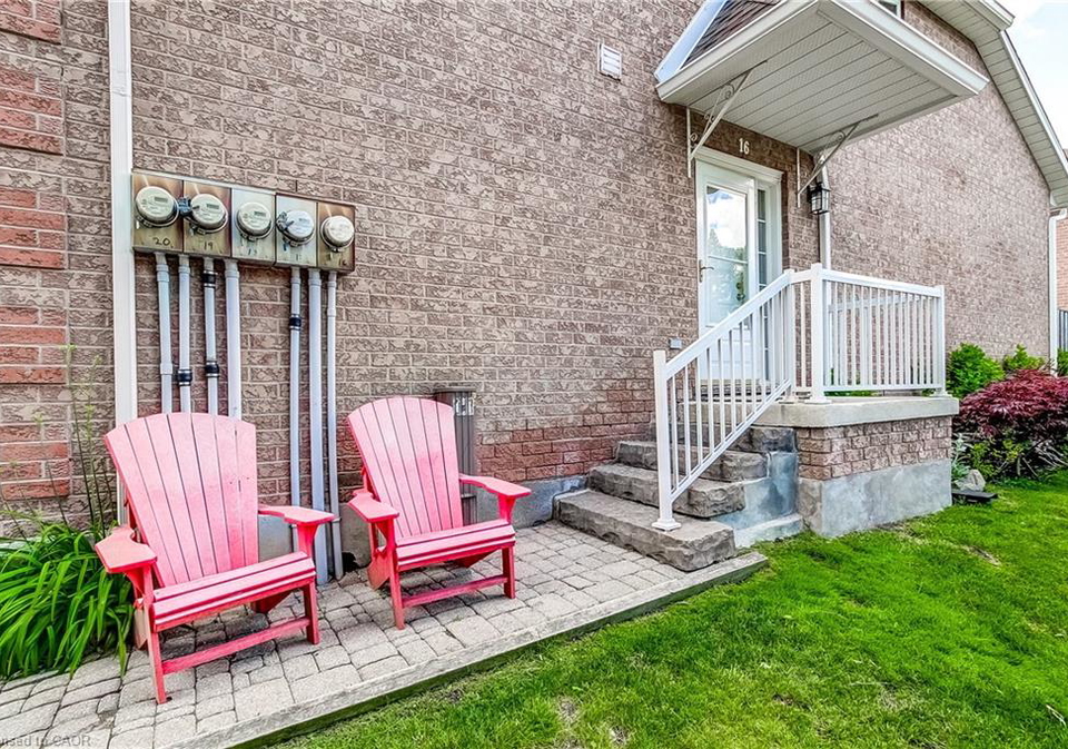 4-victoria-street-waterdown-ontario-40841314