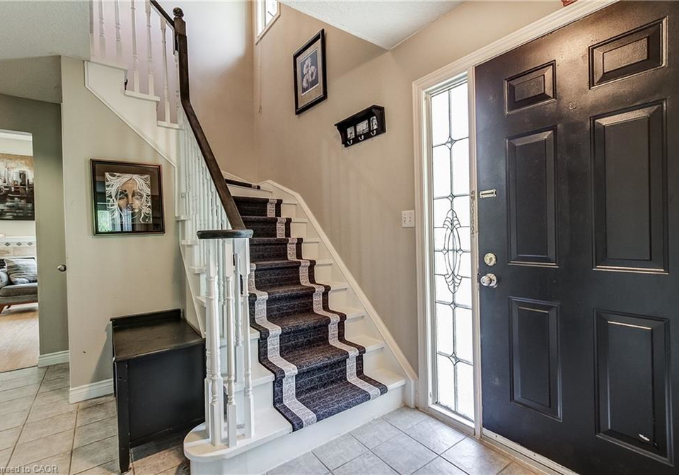 4-victoria-street-waterdown-ontario-40841314