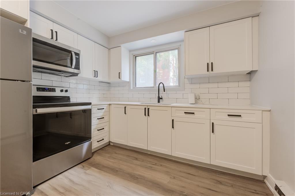 203-mausser-avenue-kitchener-ontario-40841315