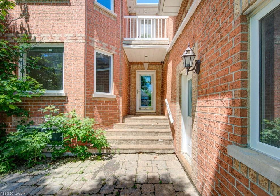 14-antrim-court-e-caledon-ontario-40841317
