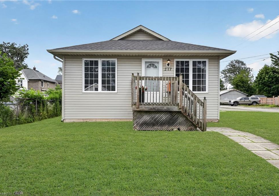 217-pine-street-dunnville-ontario-40841368