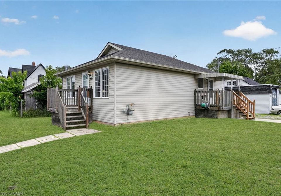217-pine-street-dunnville-ontario-40841368
