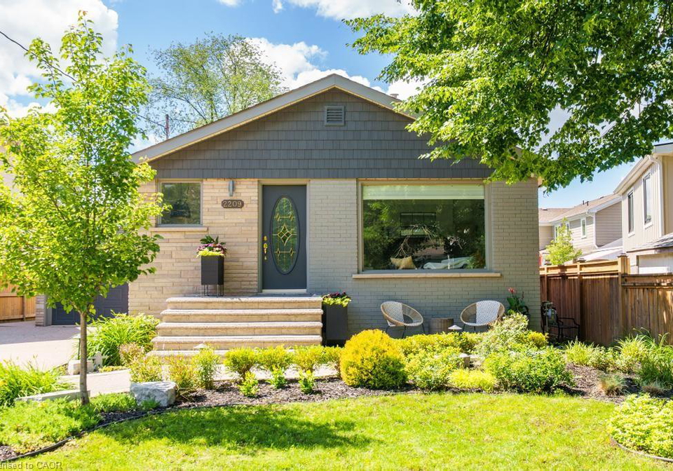 2209-caroline-street-burlington-ontario-40841392