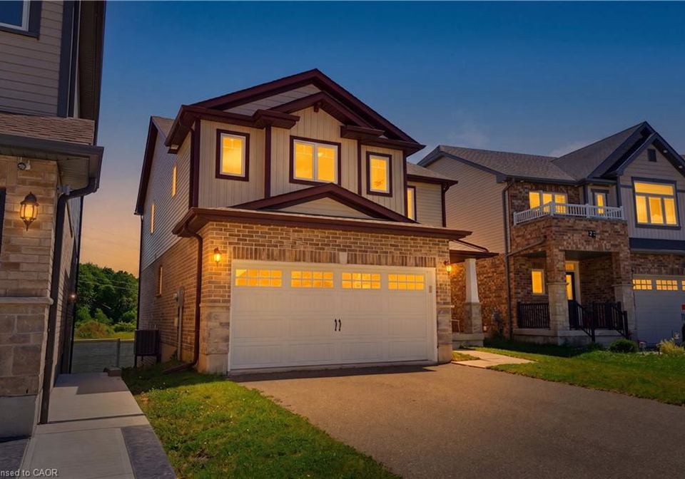 47-newcastle-court-kitchener-ontario-40841397