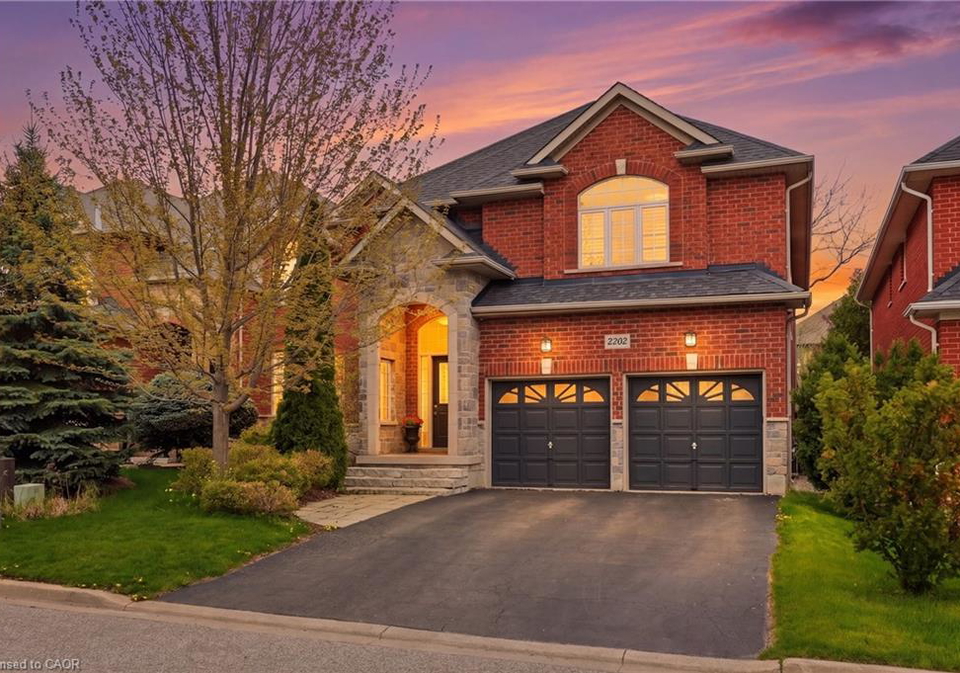 2202-brookhaven-crescent-oakville-ontario-40841403