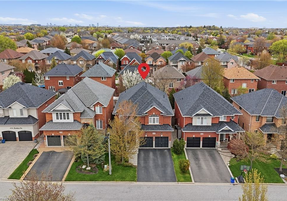 2202-brookhaven-crescent-oakville-ontario-40841403