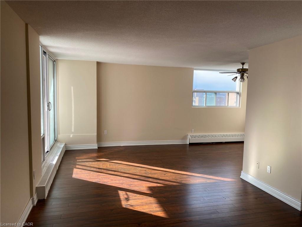 2345-confederation-parkway-mississauga-ontario-40841405
