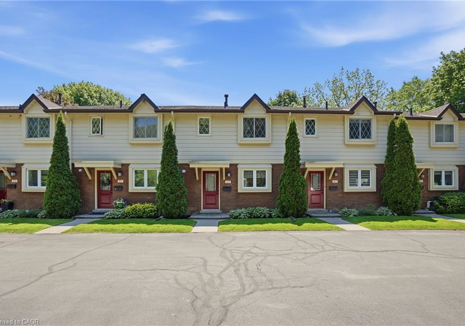 16-bond-street-s-dundas-ontario-40841414