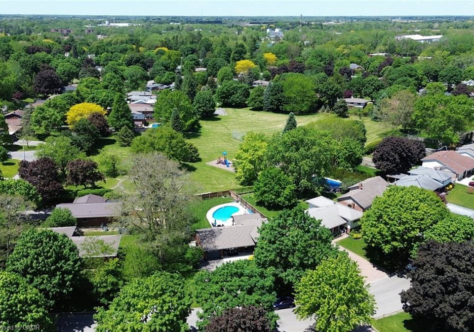 8-sheridan-boulevard-simcoe-ontario-40841534