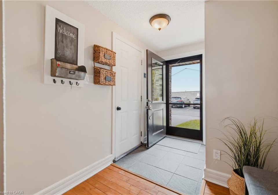 2-worton-avenue-guelph-ontario-40841582