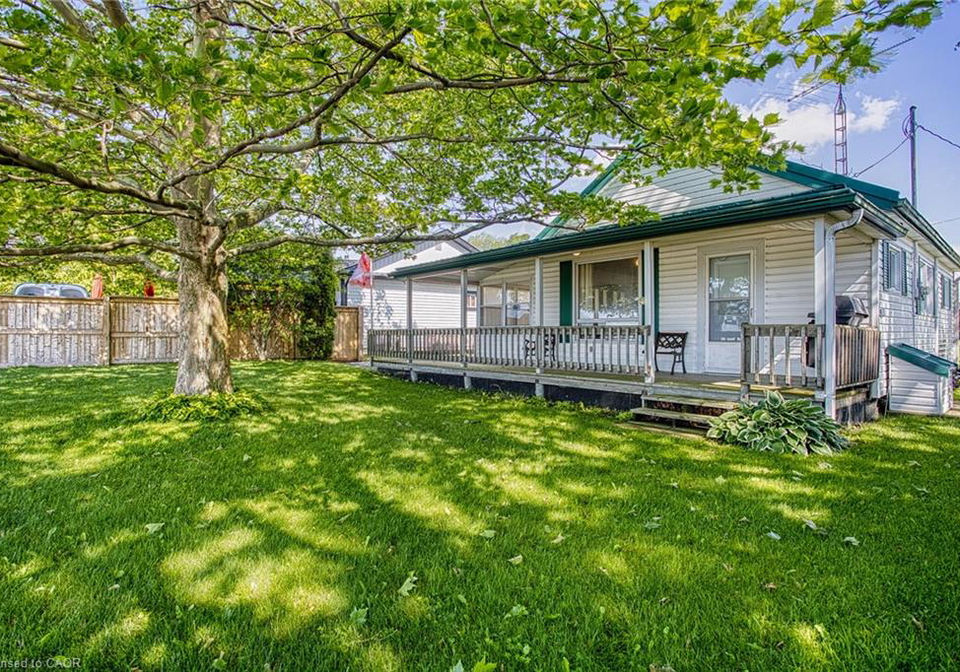 15-horseshoe-bay-road-dunnville-ontario-40841597