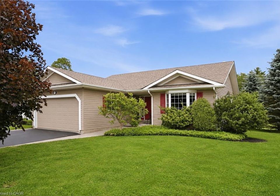 180-glenariff-drive-freelton-ontario-40841660