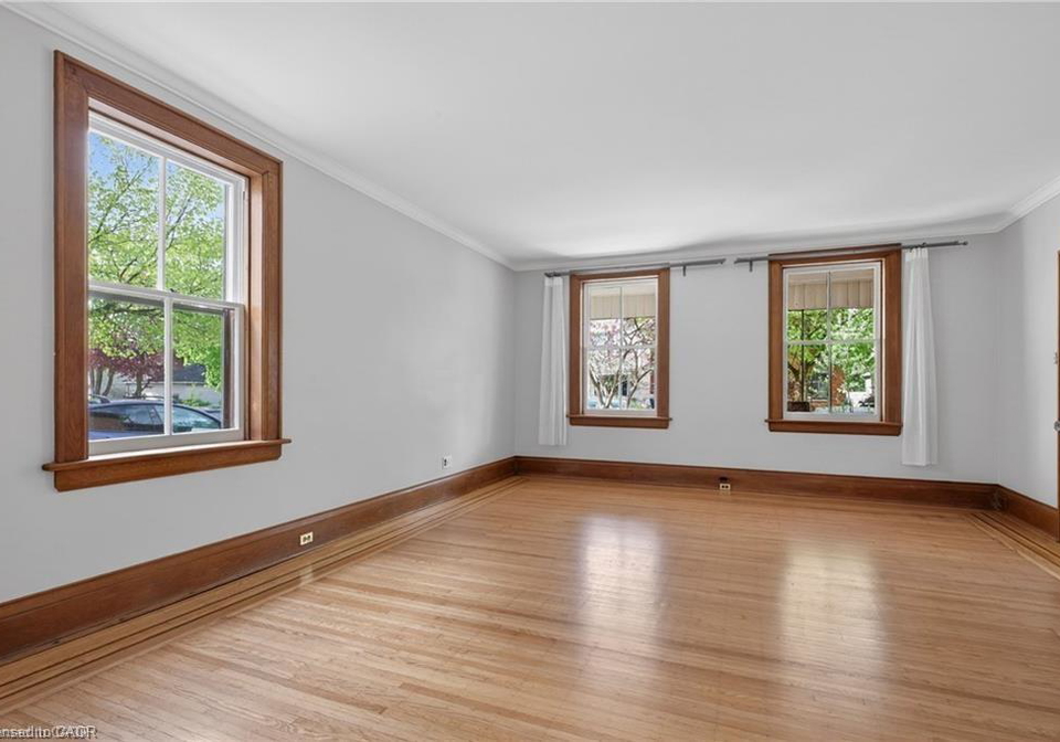 303-king-street-w-dundas-ontario-40841679