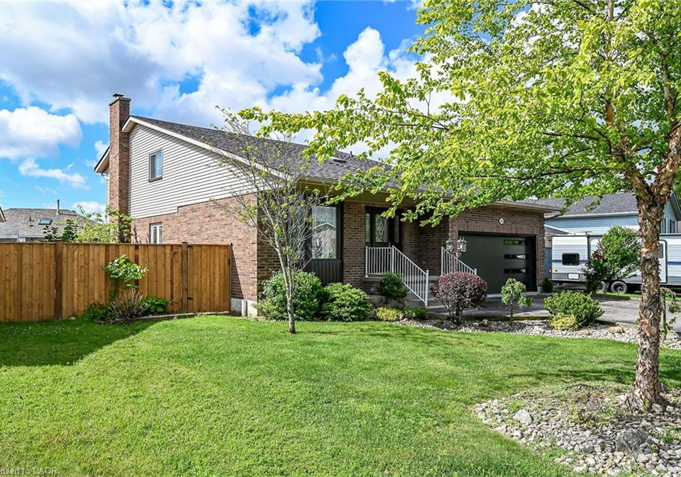 26-mcmaster-drive-caledonia-ontario-40841683