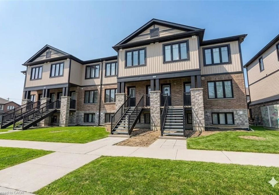 160-rochefort-street-kitchener-ontario-40841699