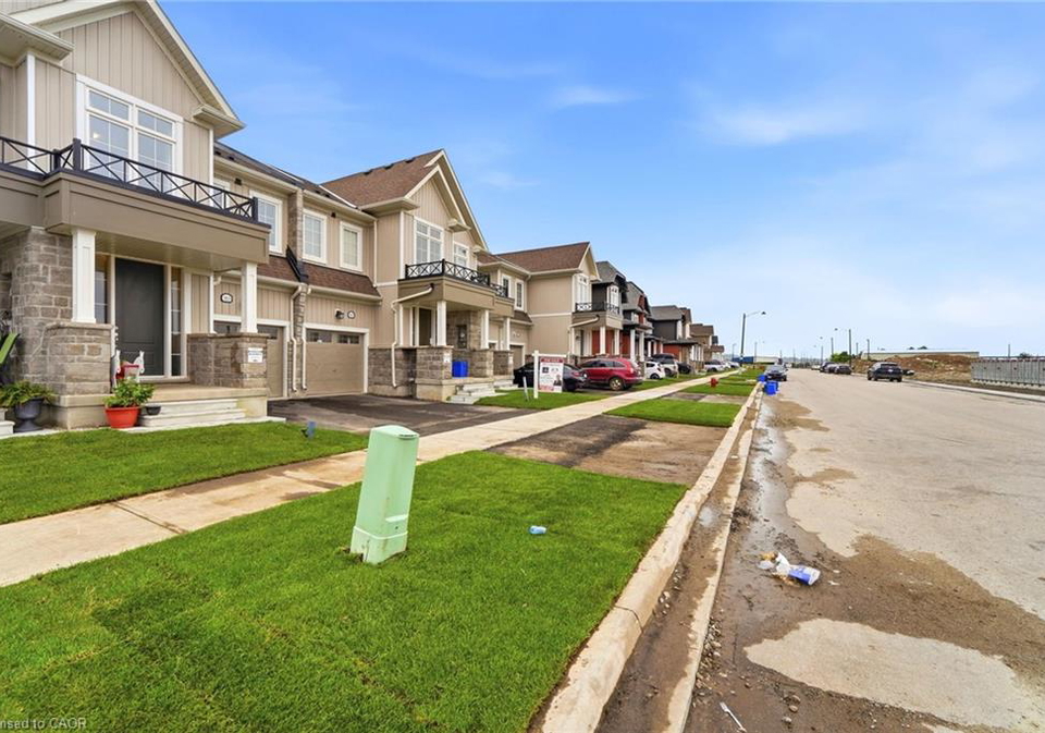 163-gear-avenue-erin-ontario-40841712