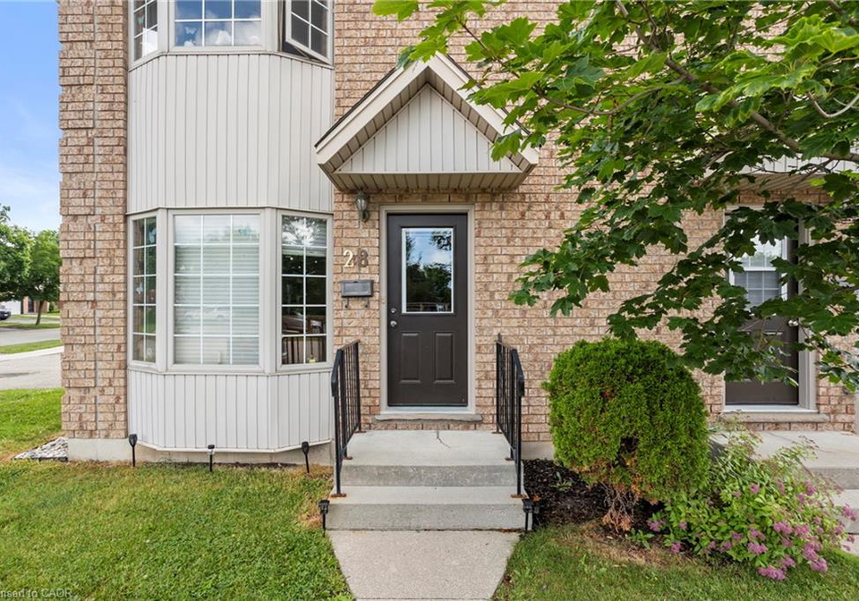 20-southvale-road-st-marys-ontario-40841743