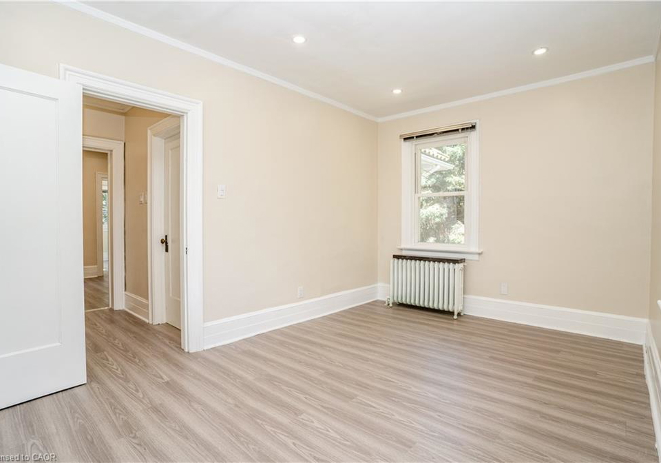 12-wellington-street-n-kitchener-ontario-40841772