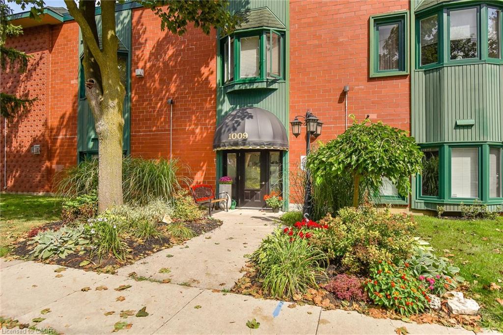 1009-queenston-road-cambridge-ontario-40841782