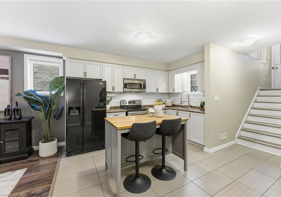 931-glasgow-street-kitchener-ontario-40841785