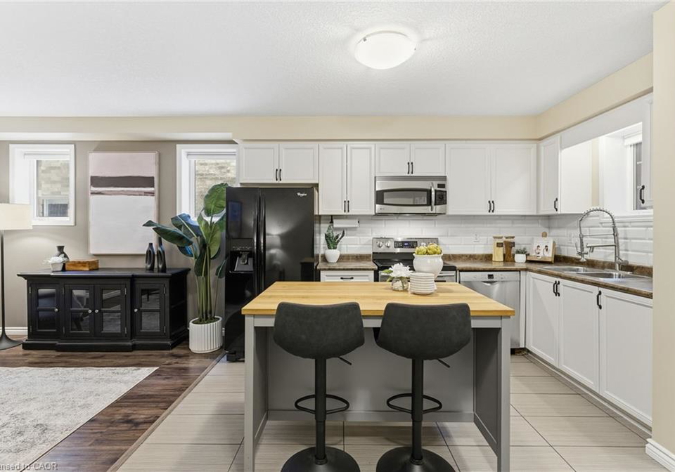 931-glasgow-street-kitchener-ontario-40841785