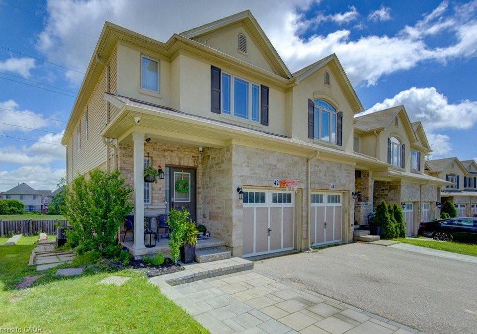42-greenwater-street-kitchener-ontario-40841797