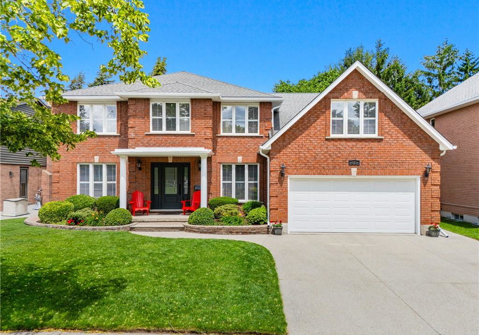 612-stonebury-crescent-waterloo-ontario-40841802