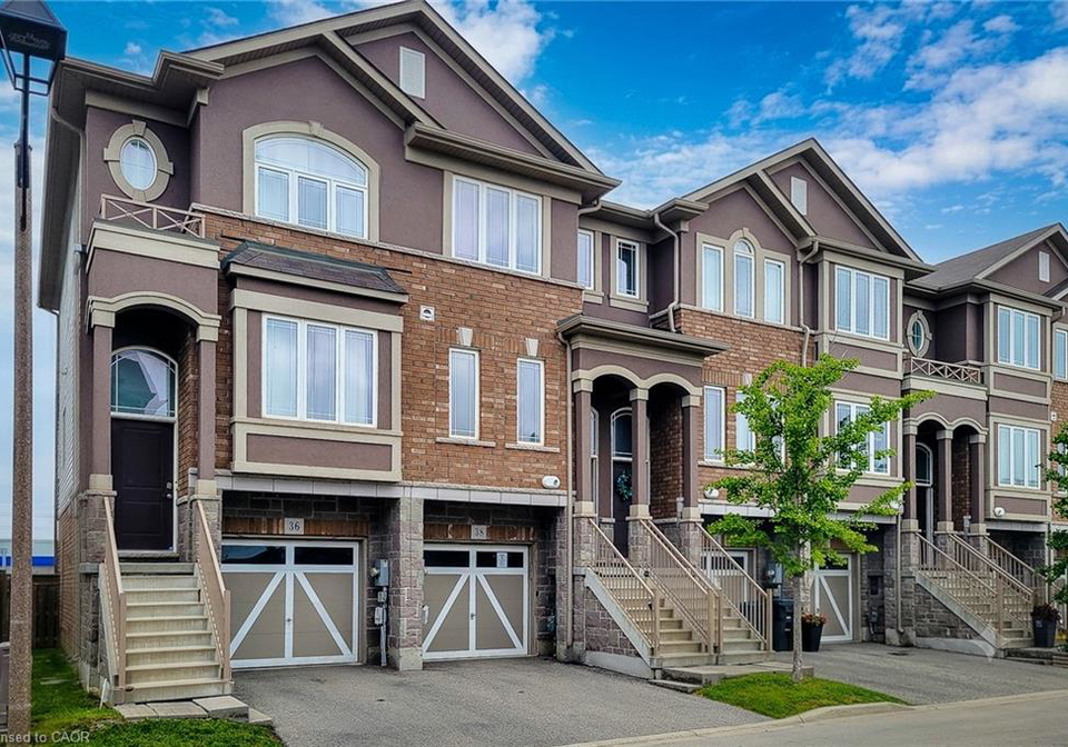 38-bloom-crescent-stoney-creek-ontario-40841817