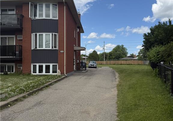 26-carnaby-crescent-kitchener-ontario-40841840