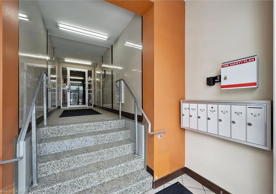 271-lester-street-waterloo-ontario-40841864